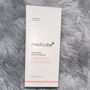 Medicube PDRN Pink Peptide Serum NEW